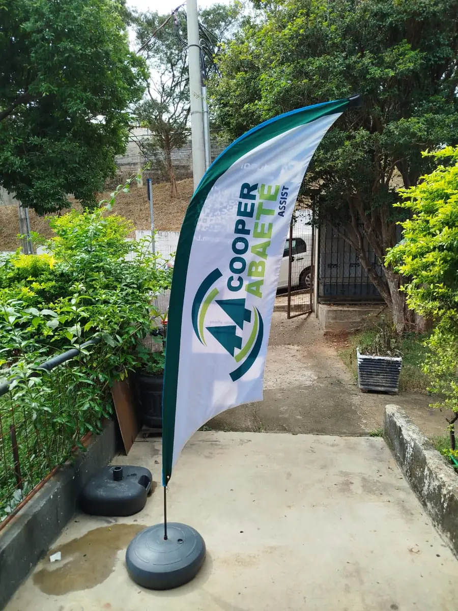 Windbanner Ilha Flag instalado em cliente, foto 3